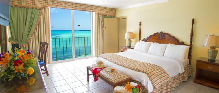 bzb accom cat 7 onebedroom oceanview suite room 5f9bc69101e01 1500x643 1 768x329