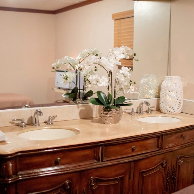 190908926 10158367824719958 533246272536367849 n 768x769